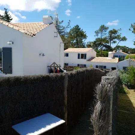 Pousse Le Portail Et Pose Toi Sur La Prázdninový dům *