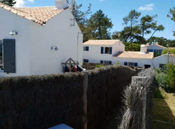 Pousse Le Portail Et Pose Toi Sur La Hébergement de vacances *