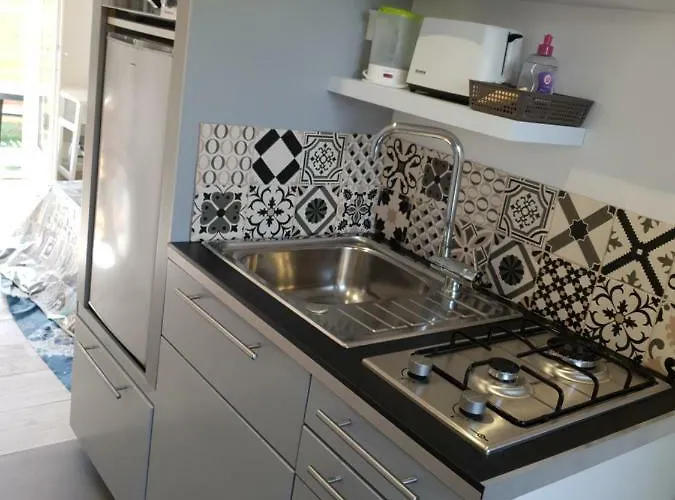 Pousse Le Portail Et Pose Toi Sur La Noirmoutier-en-l'Île